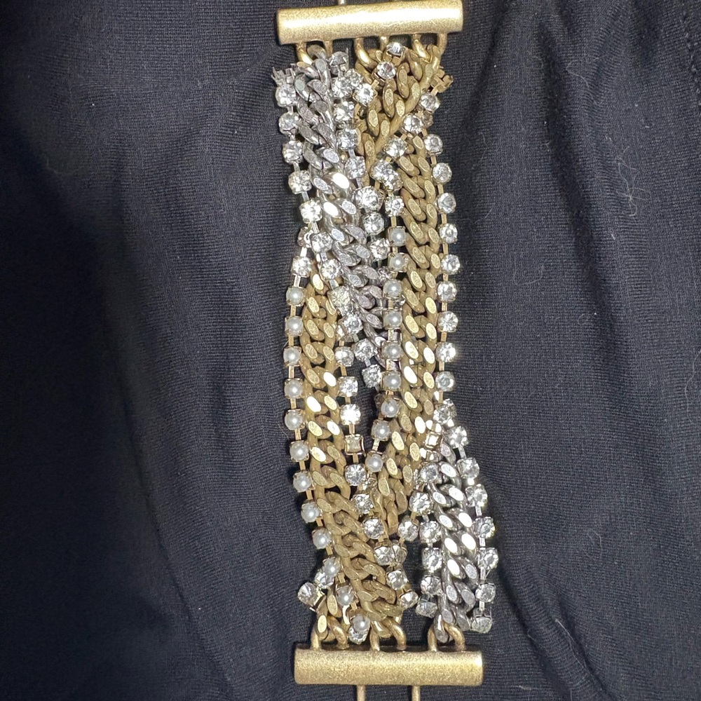 Elegant Gold and Silver Braided Bracelet
Stella and Dot